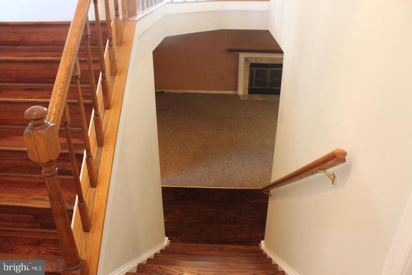 13310 POINT RIDER LN, HERNDON, Virginia 20171, 5 Bedrooms Bedrooms, ,3 BathroomsBathrooms,Residential,For sale,13310 POINT RIDER LN,VAFX2254168 MLS # VAFX2254168