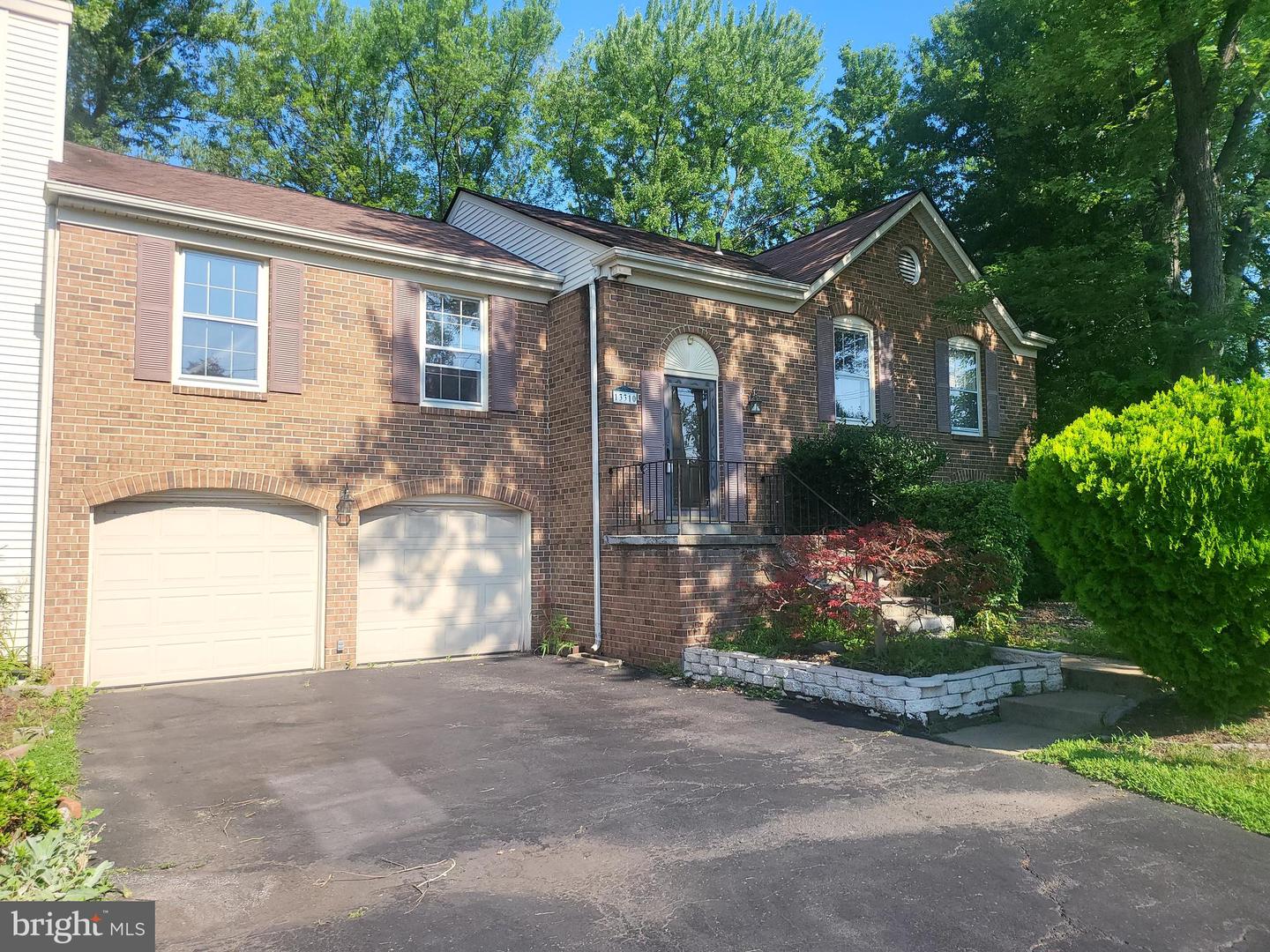 13310 POINT RIDER LN, HERNDON, Virginia 20171, 5 Bedrooms Bedrooms, ,3 BathroomsBathrooms,Residential,For sale,13310 POINT RIDER LN,VAFX2254168 MLS # VAFX2254168