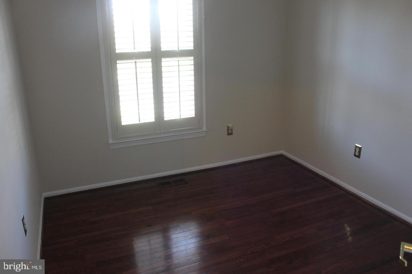 13310 POINT RIDER LN, HERNDON, Virginia 20171, 5 Bedrooms Bedrooms, ,3 BathroomsBathrooms,Residential,For sale,13310 POINT RIDER LN,VAFX2254168 MLS # VAFX2254168