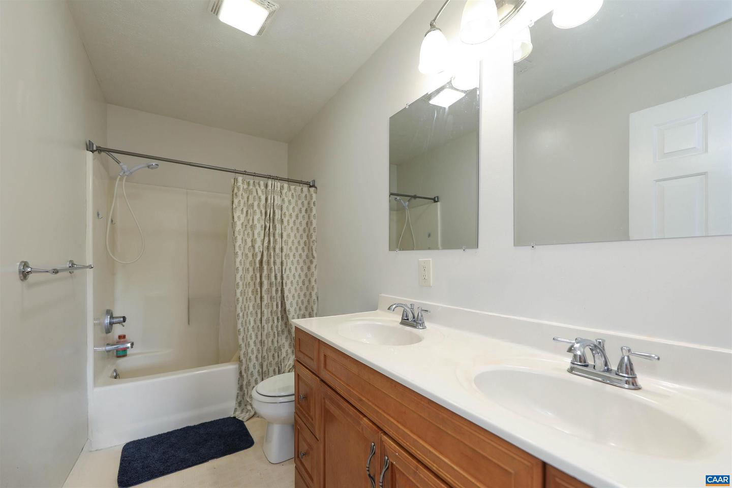 172 BEAGLE GAP RUN, WAYNESBORO, Virginia 22980, 5 Bedrooms Bedrooms, ,2 BathroomsBathrooms,Residential,For sale,172 BEAGLE GAP RUN,666507 MLS # 666507