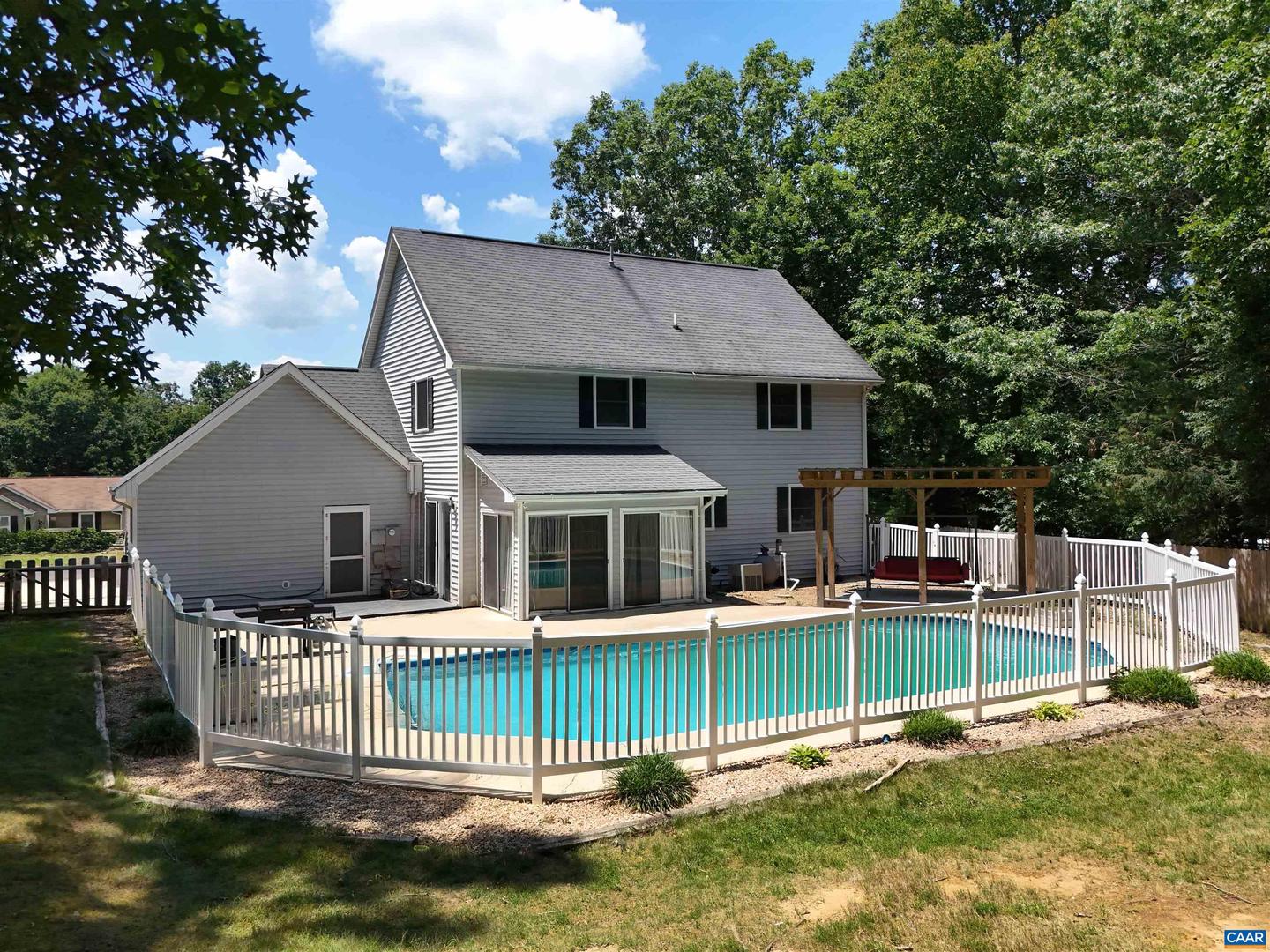 172 BEAGLE GAP RUN, WAYNESBORO, Virginia 22980, 5 Bedrooms Bedrooms, ,2 BathroomsBathrooms,Residential,For sale,172 BEAGLE GAP RUN,666507 MLS # 666507