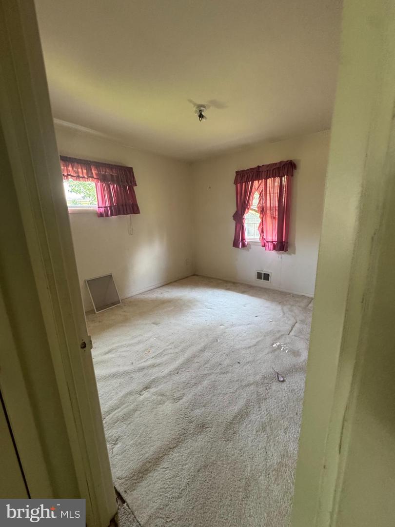 3426 RAMSGATE TER, ALEXANDRIA, Virginia 22309, 4 Bedrooms Bedrooms, ,2 BathroomsBathrooms,Residential,For sale,3426 RAMSGATE TER,VAFX2253792 MLS # VAFX2253792