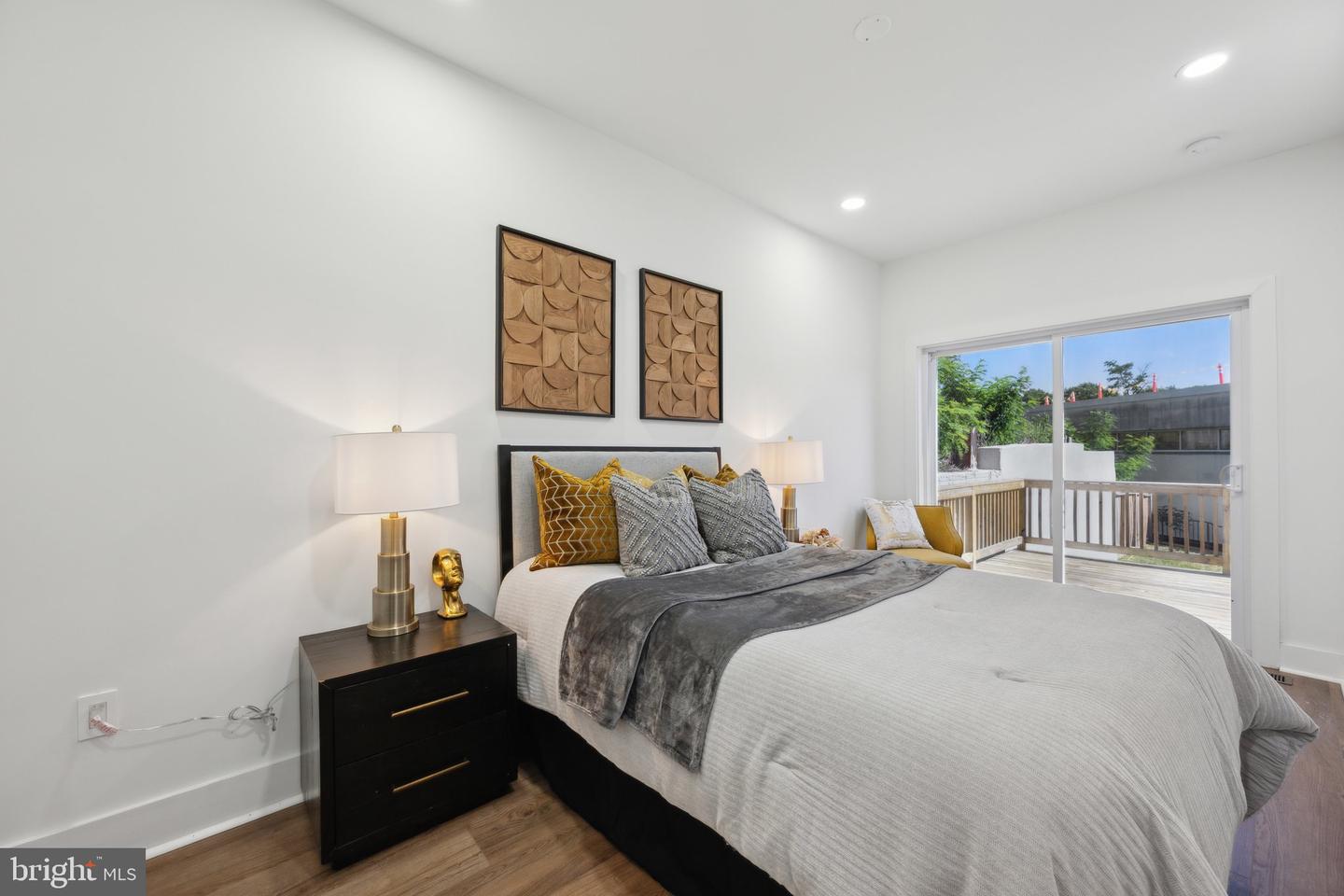 1507 ERIE ST SE, WASHINGTON, District Of Columbia 20020, 4 Bedrooms Bedrooms, 9 Rooms Rooms,4 BathroomsBathrooms,Residential,For sale,1507 ERIE ST SE,DCDC2209414 MLS # DCDC2209414