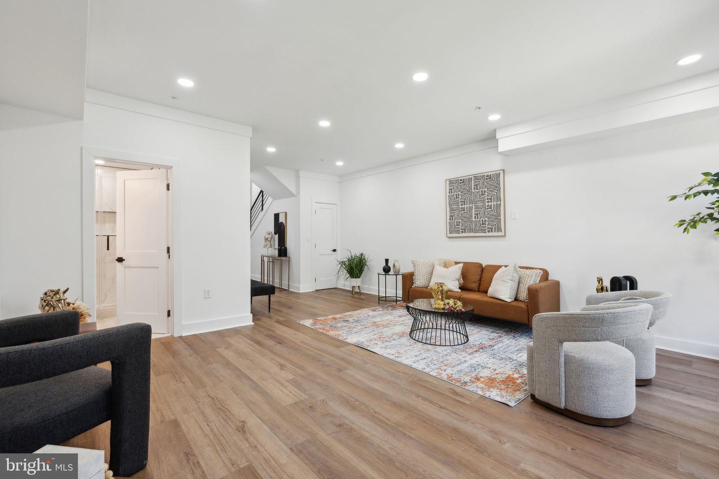 1507 ERIE ST SE, WASHINGTON, District Of Columbia 20020, 4 Bedrooms Bedrooms, 9 Rooms Rooms,4 BathroomsBathrooms,Residential,For sale,1507 ERIE ST SE,DCDC2209414 MLS # DCDC2209414