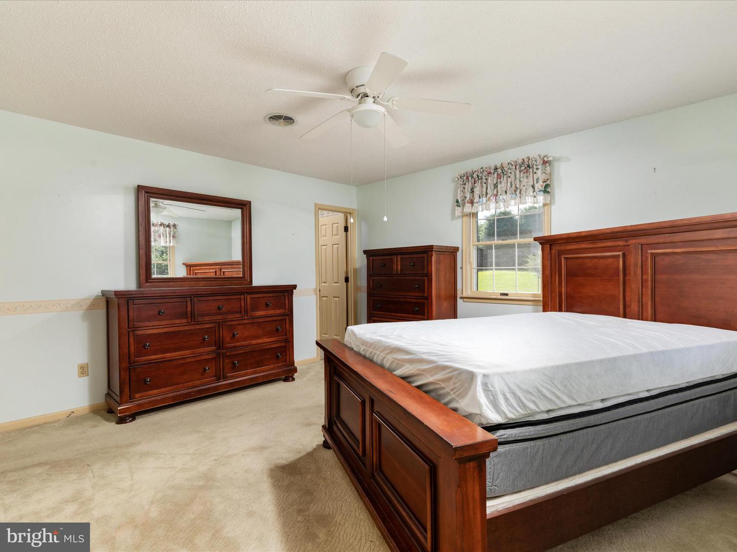 412 HENRY DR, WOODSTOCK, Virginia 22664, 3 Bedrooms Bedrooms, ,3 BathroomsBathrooms,Residential,For sale,412 HENRY DR,VASH2011942 MLS # VASH2011942