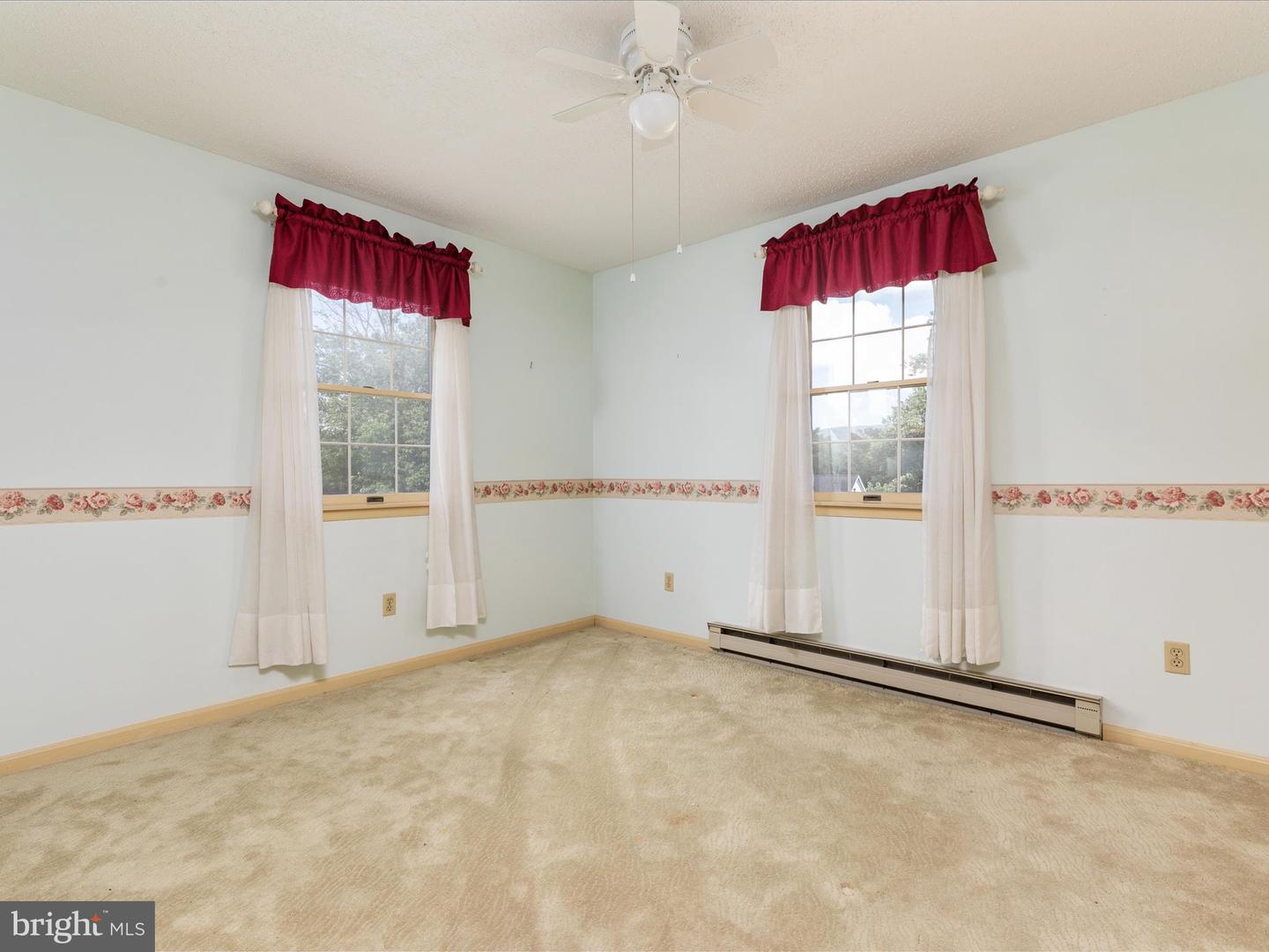 412 HENRY DR, WOODSTOCK, Virginia 22664, 3 Bedrooms Bedrooms, ,3 BathroomsBathrooms,Residential,For sale,412 HENRY DR,VASH2011942 MLS # VASH2011942