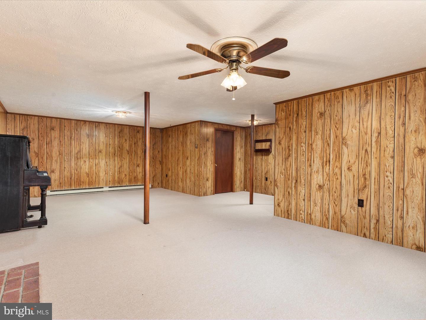 412 HENRY DR, WOODSTOCK, Virginia 22664, 3 Bedrooms Bedrooms, ,3 BathroomsBathrooms,Residential,For sale,412 HENRY DR,VASH2011942 MLS # VASH2011942