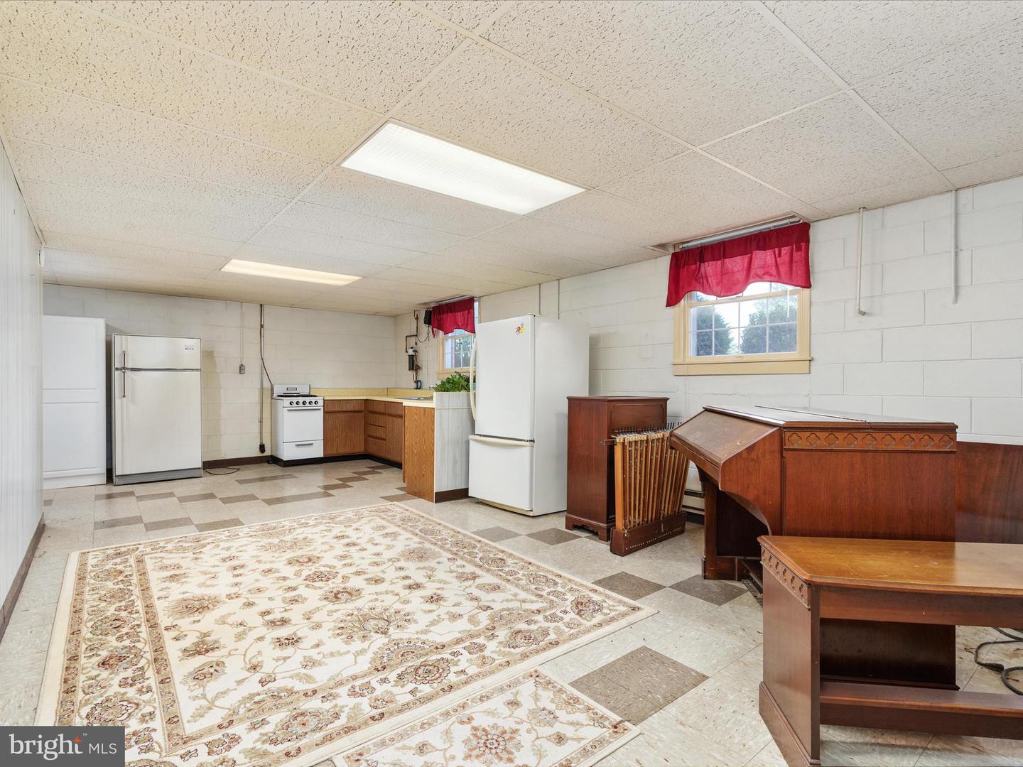412 HENRY DR, WOODSTOCK, Virginia 22664, 3 Bedrooms Bedrooms, ,3 BathroomsBathrooms,Residential,For sale,412 HENRY DR,VASH2011942 MLS # VASH2011942
