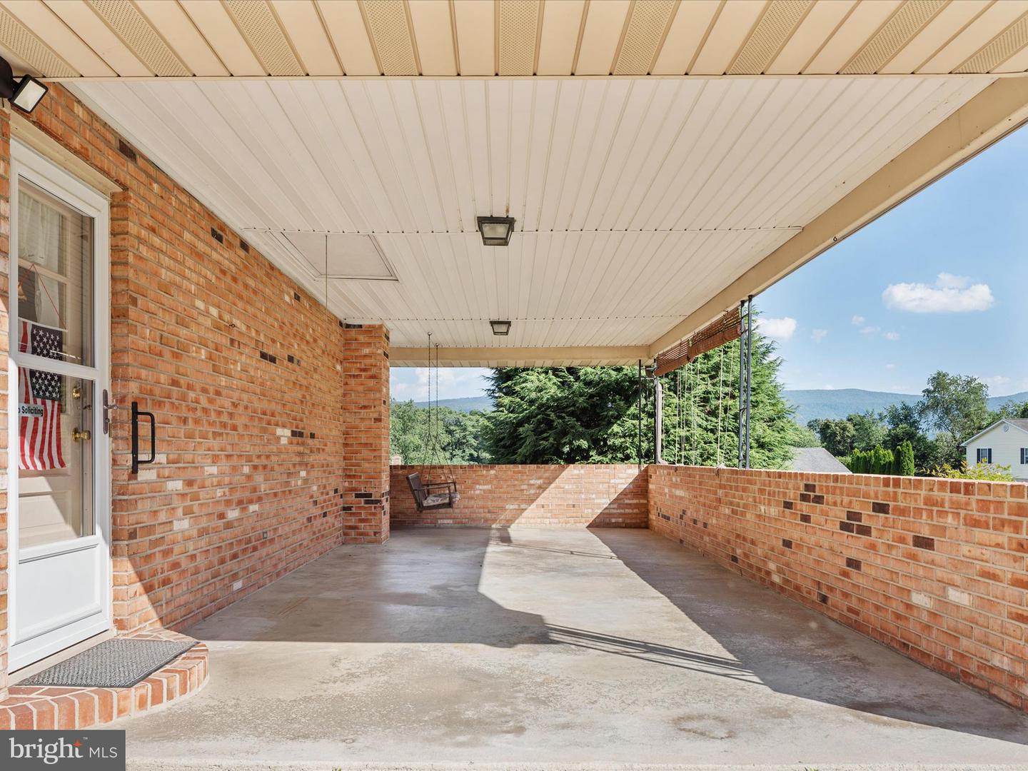 412 HENRY DR, WOODSTOCK, Virginia 22664, 3 Bedrooms Bedrooms, ,3 BathroomsBathrooms,Residential,For sale,412 HENRY DR,VASH2011942 MLS # VASH2011942
