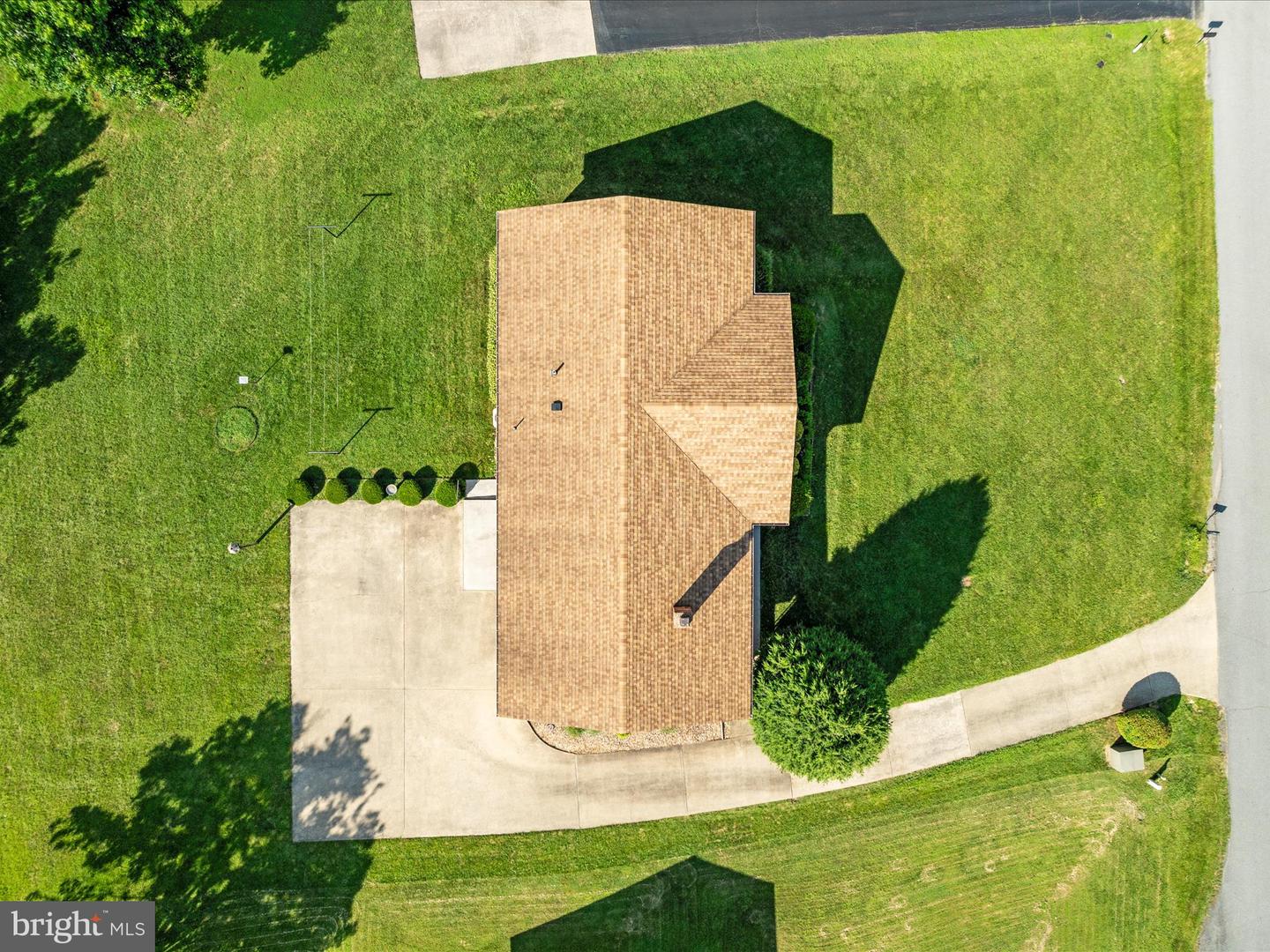 412 HENRY DR, WOODSTOCK, Virginia 22664, 3 Bedrooms Bedrooms, ,3 BathroomsBathrooms,Residential,For sale,412 HENRY DR,VASH2011942 MLS # VASH2011942