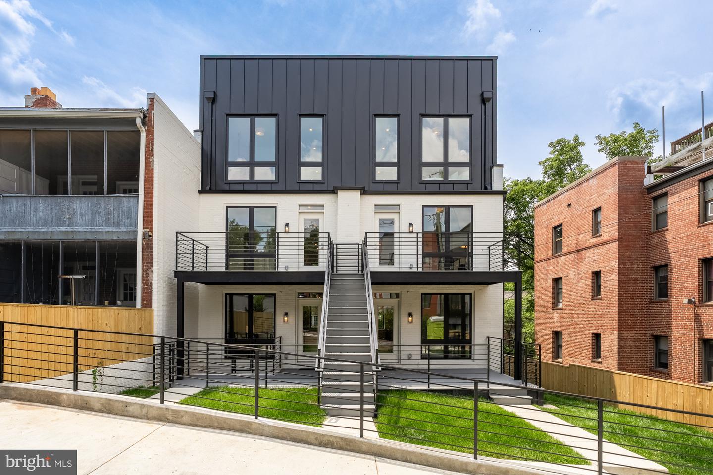 2647 41ST ST NW #4, WASHINGTON, District Of Columbia 20007, 3 Bedrooms Bedrooms, ,2 BathroomsBathrooms,Residential,For sale,2647 41ST ST NW #4,DCDC2209430 MLS # DCDC2209430