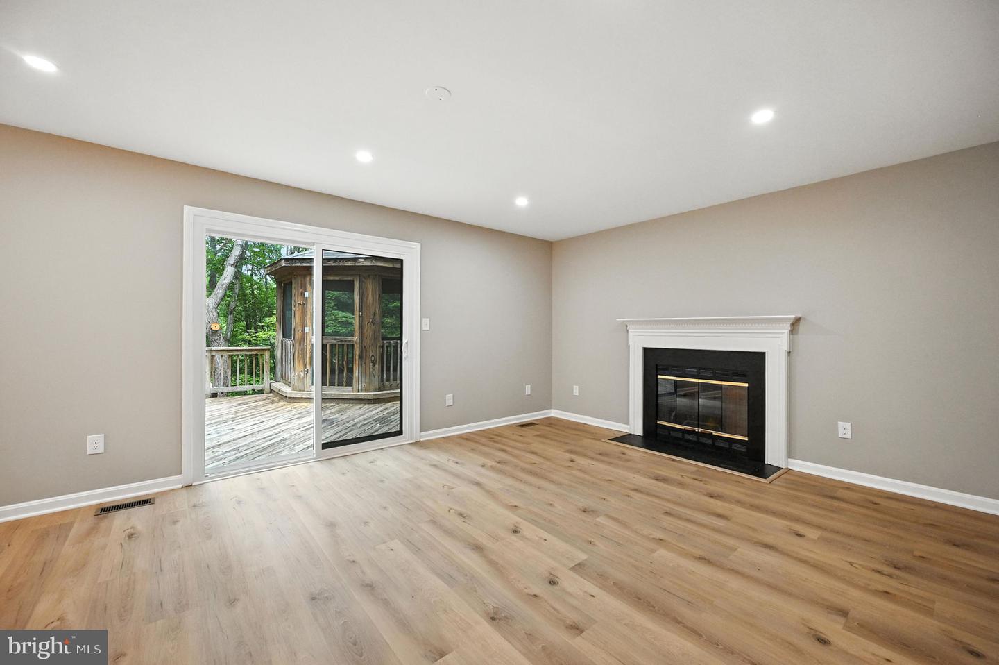 349 POTOMAC RUN RD, FREDERICKSBURG, Virginia 22405, 6 Bedrooms Bedrooms, ,3 BathroomsBathrooms,Residential,For sale,349 POTOMAC RUN RD,VAST2040610 MLS # VAST2040610