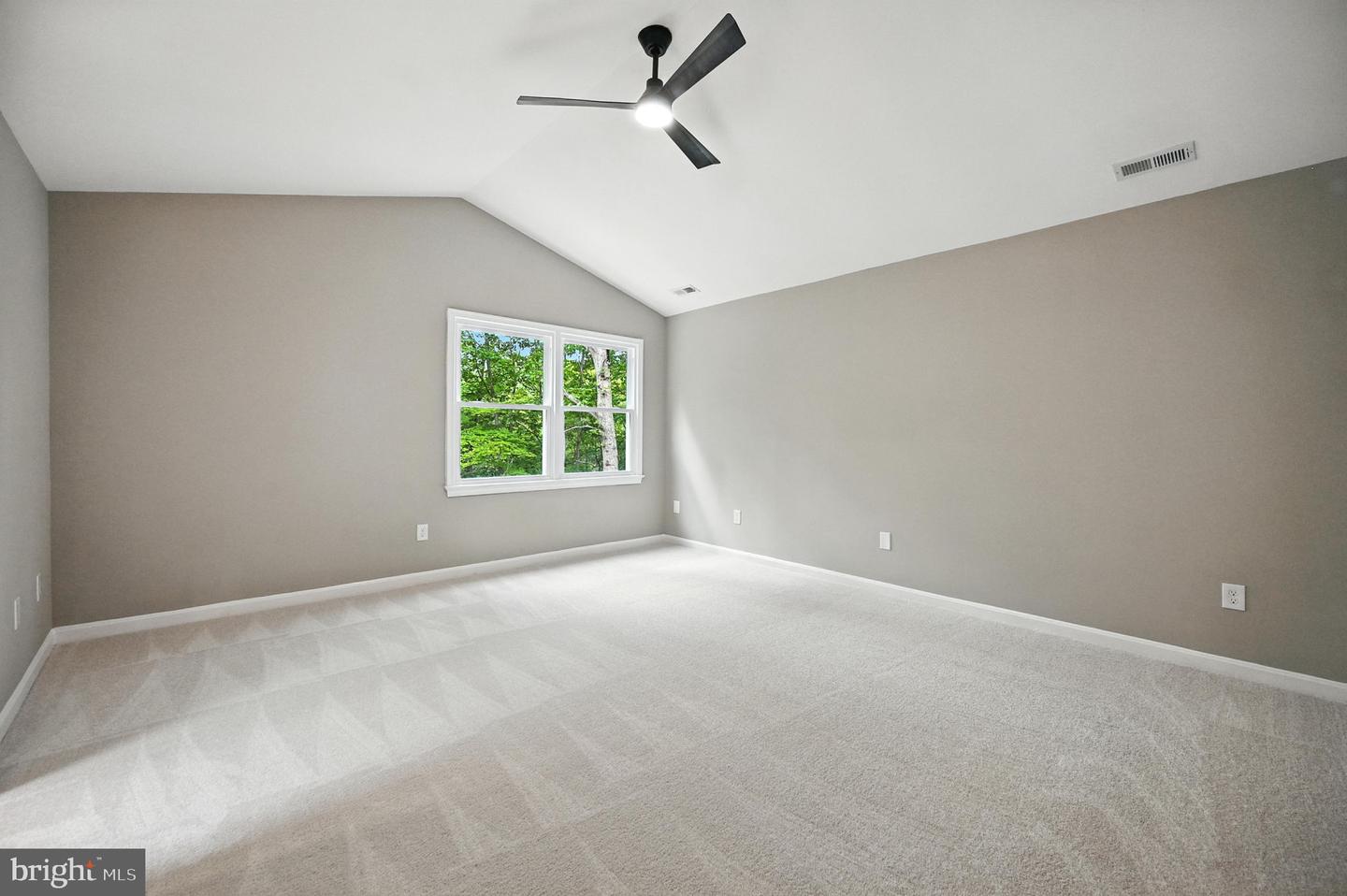 349 POTOMAC RUN RD, FREDERICKSBURG, Virginia 22405, 6 Bedrooms Bedrooms, ,3 BathroomsBathrooms,Residential,For sale,349 POTOMAC RUN RD,VAST2040610 MLS # VAST2040610