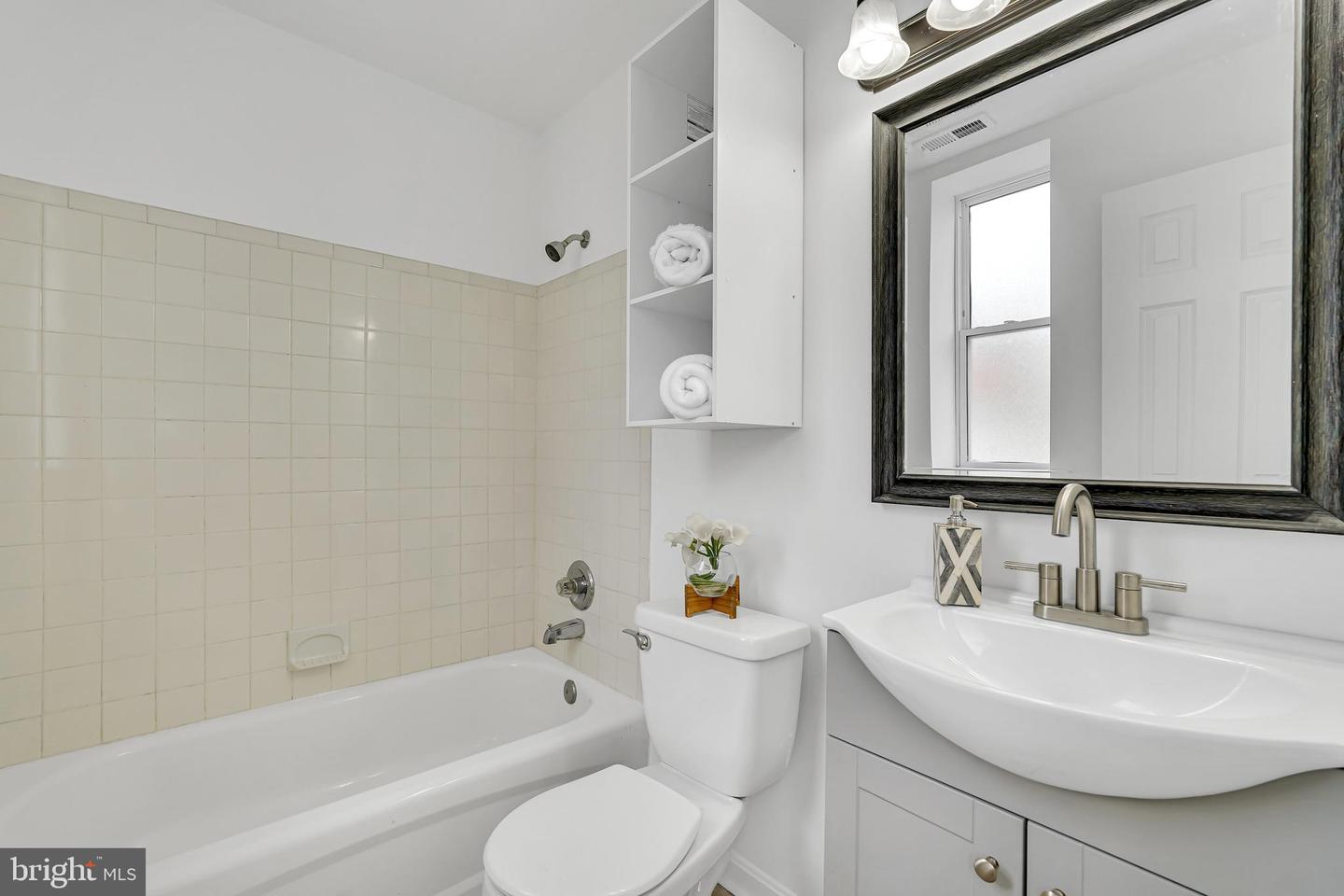 1838 4TH ST NW #2A, WASHINGTON, District Of Columbia 20001, 2 Bedrooms Bedrooms, ,2 BathroomsBathrooms,Residential,For sale,1838 4TH ST NW #2A,DCDC2174092 MLS # DCDC2174092