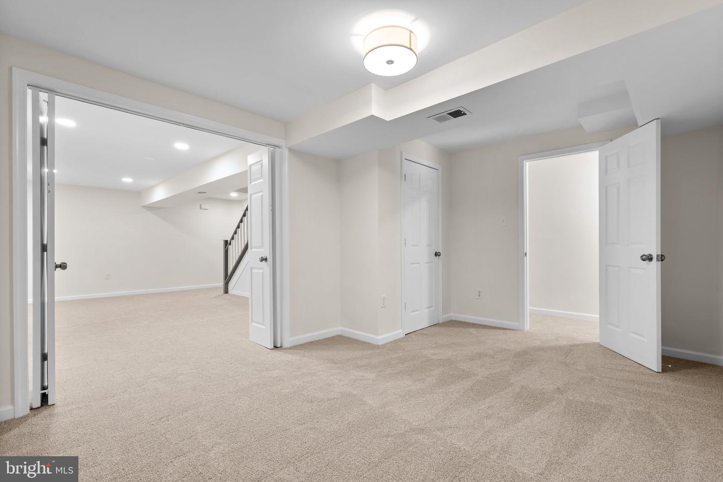 5139 BRENTWOOD FARM DR, FAIRFAX, Virginia 22030, 4 Bedrooms Bedrooms, ,3 BathroomsBathrooms,Residential,For sale,5139 BRENTWOOD FARM DR,VAFX2224586 MLS # VAFX2224586