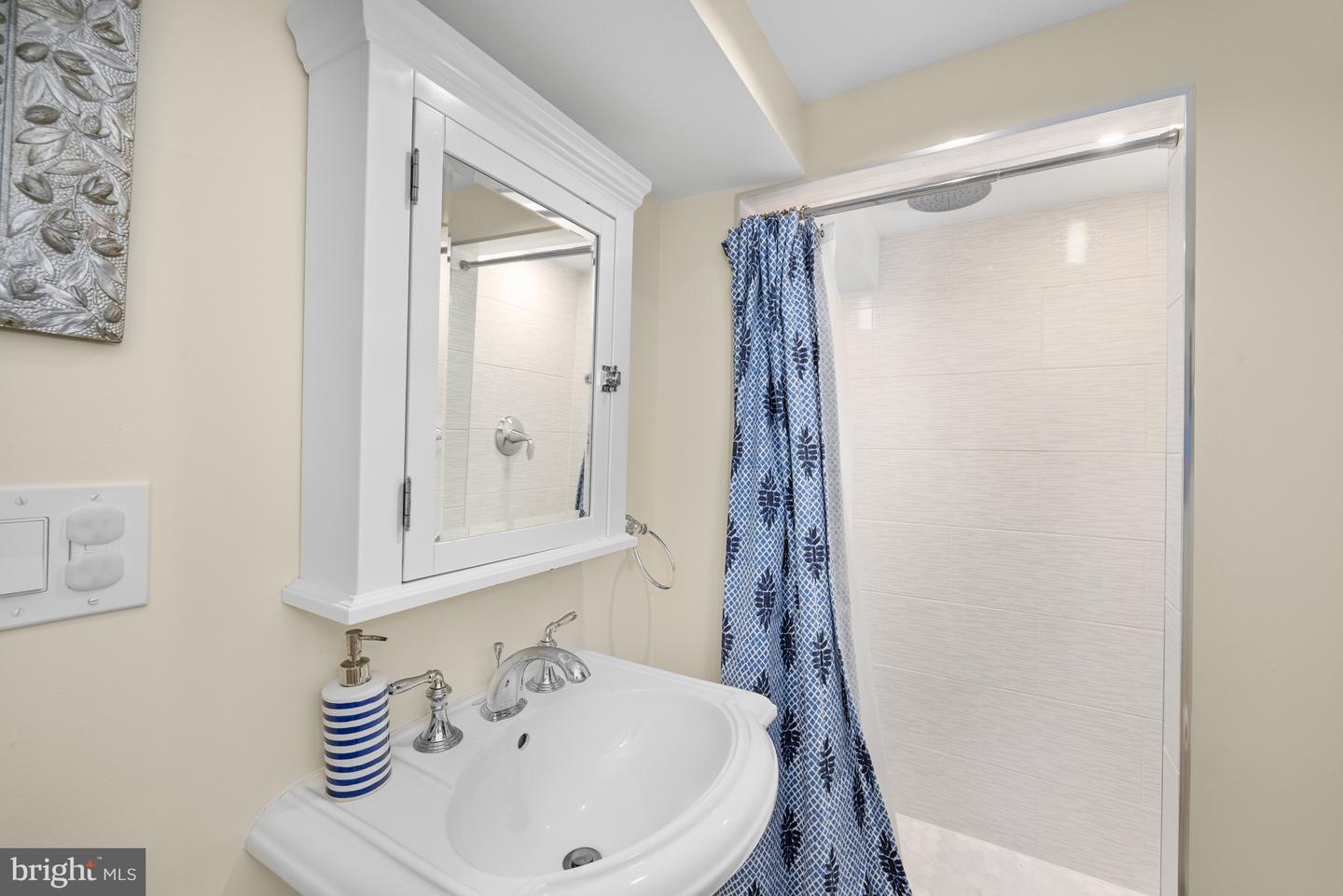 3104 N ST NW, WASHINGTON, District Of Columbia 20007, 3 Bedrooms Bedrooms, ,3 BathroomsBathrooms,Residential,For sale,3104 N ST NW,DCDC2197888 MLS # DCDC2197888