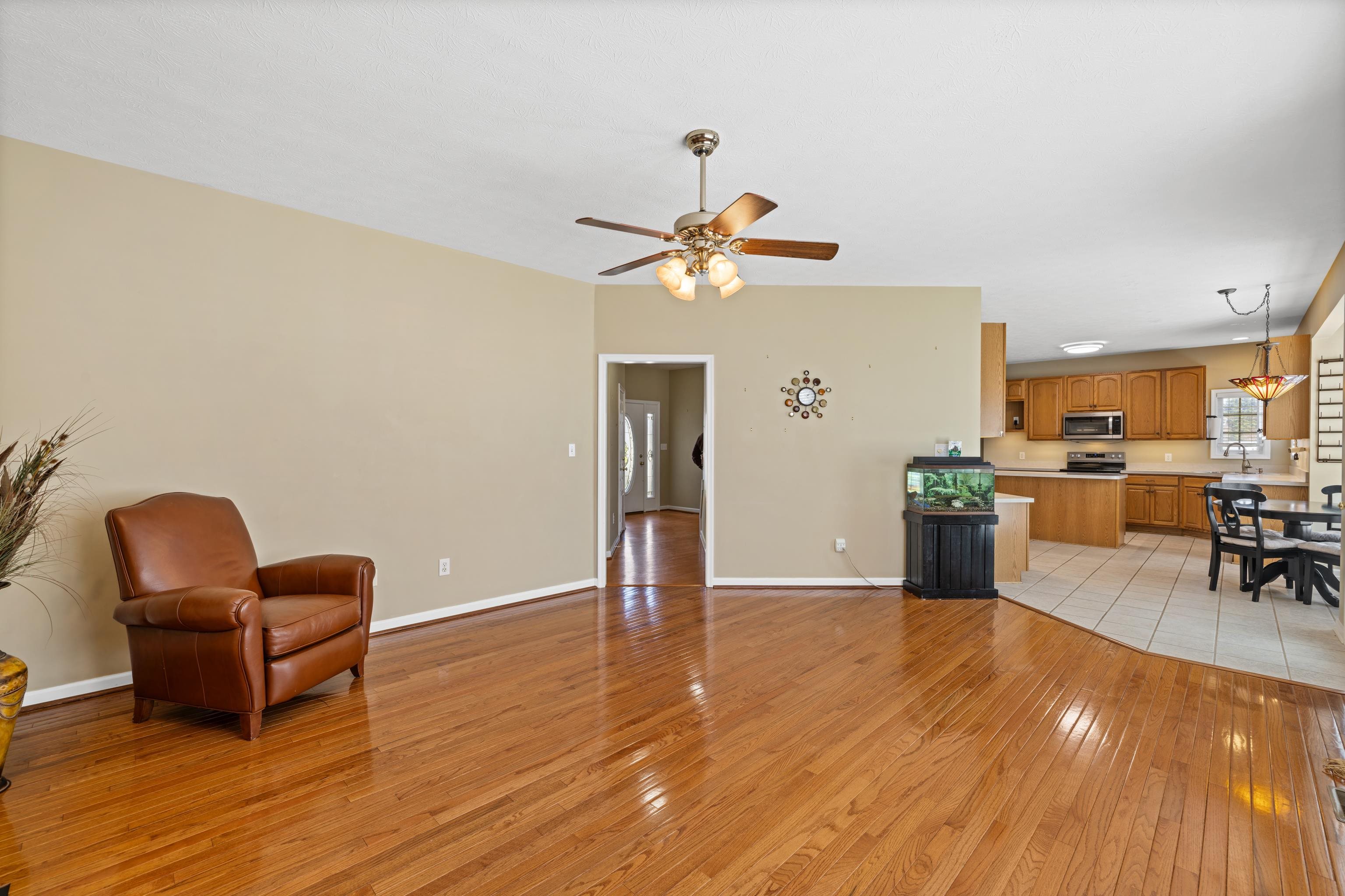 30 SIR ROBIN RD, WAYNESBORO, Virginia 22980, 4 Bedrooms Bedrooms, ,2 BathroomsBathrooms,Residential,30 SIR ROBIN RD,662453 MLS # 662453