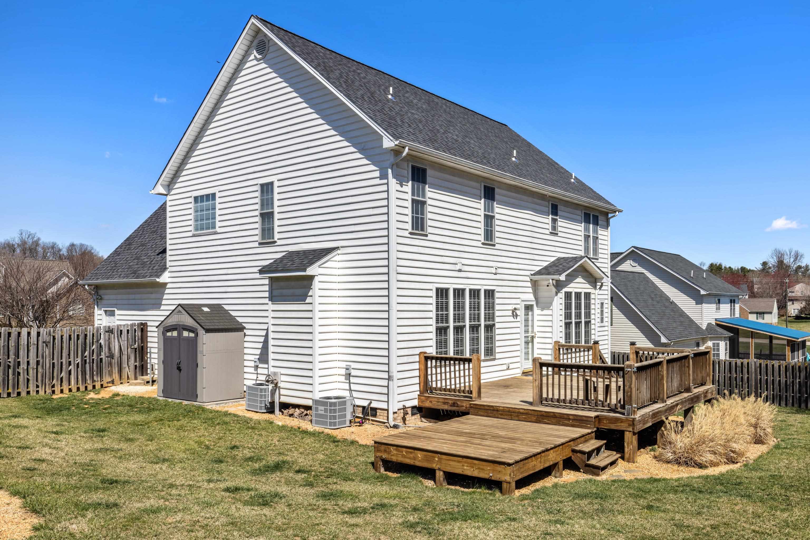30 SIR ROBIN RD, WAYNESBORO, Virginia 22980, 4 Bedrooms Bedrooms, ,2 BathroomsBathrooms,Residential,30 SIR ROBIN RD,662453 MLS # 662453