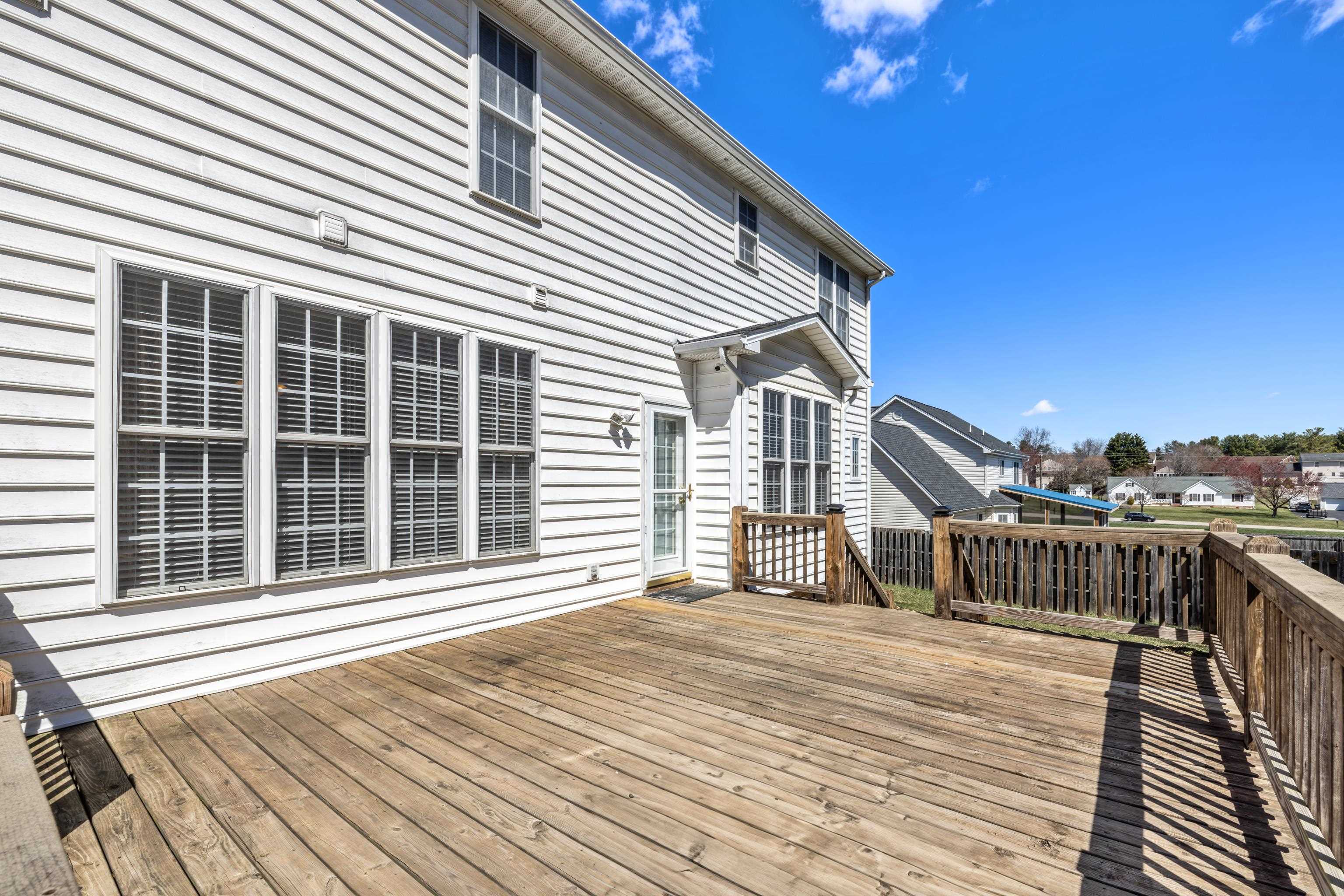 30 SIR ROBIN RD, WAYNESBORO, Virginia 22980, 4 Bedrooms Bedrooms, ,2 BathroomsBathrooms,Residential,30 SIR ROBIN RD,662453 MLS # 662453