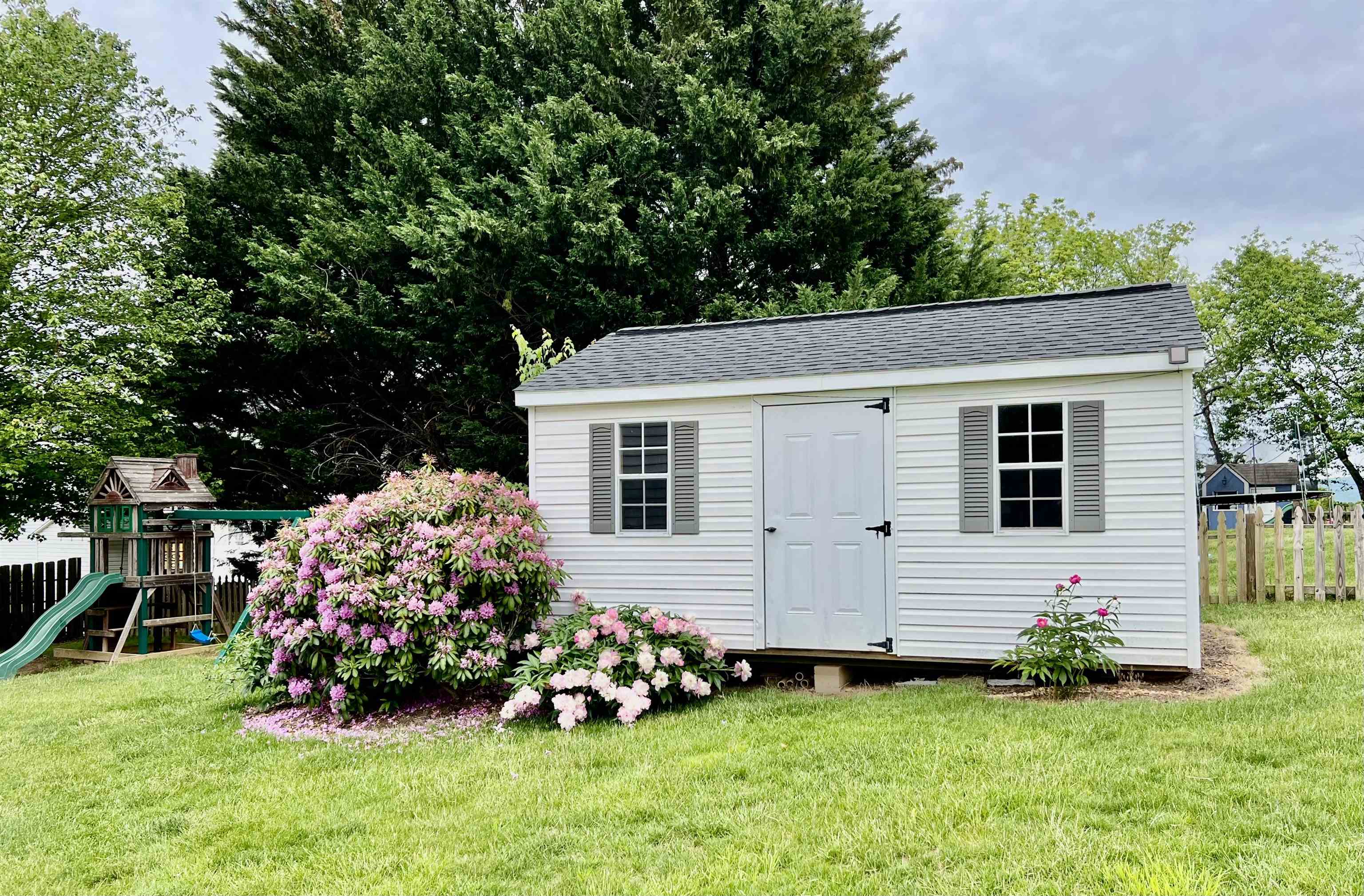 30 SIR ROBIN RD, WAYNESBORO, Virginia 22980, 4 Bedrooms Bedrooms, ,2 BathroomsBathrooms,Residential,30 SIR ROBIN RD,662453 MLS # 662453