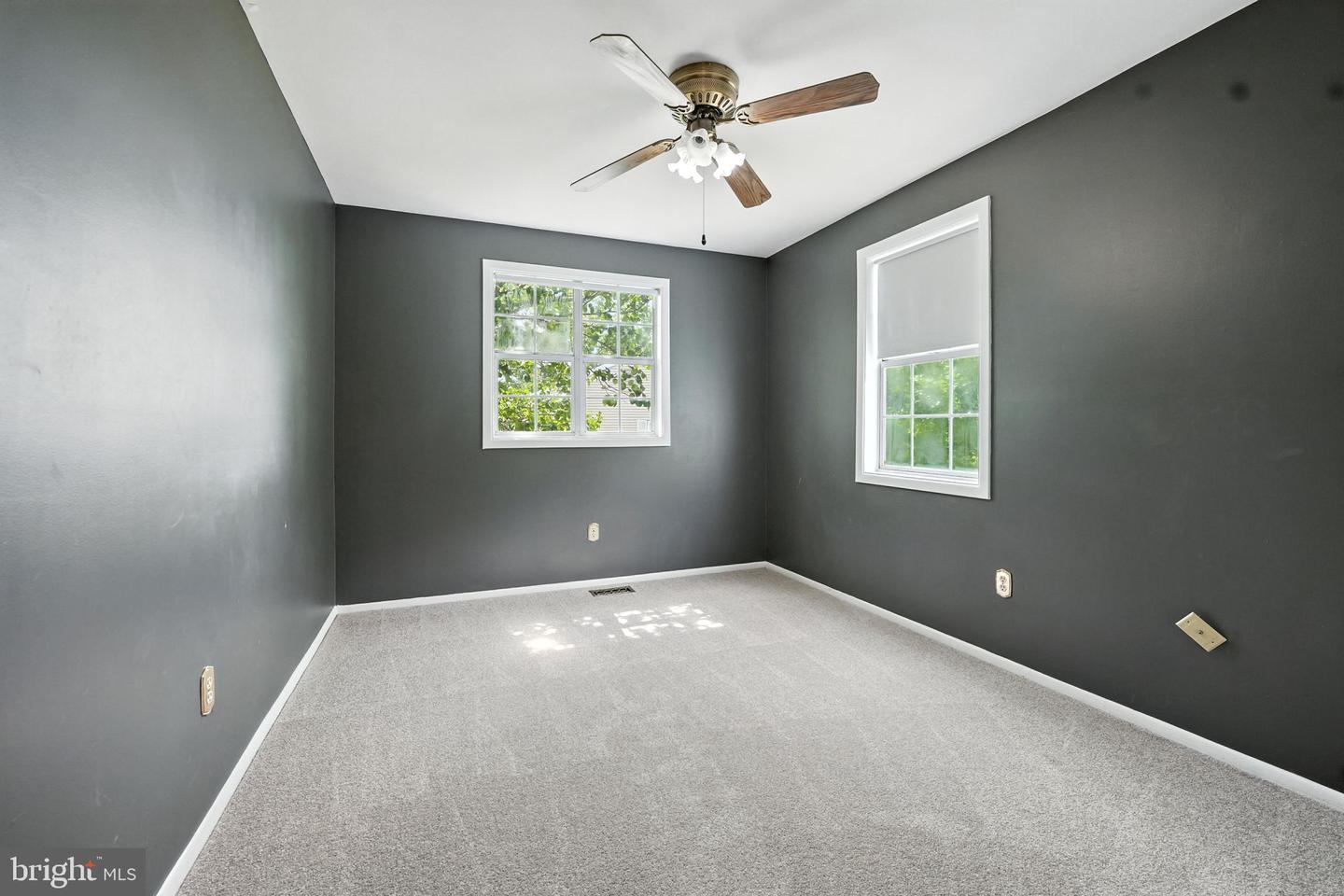 111 ELM TREE LN, STERLING, Virginia 20164, 4 Bedrooms Bedrooms, ,2 BathroomsBathrooms,Residential,For sale,111 ELM TREE LN,VALO2098728 MLS # VALO2098728