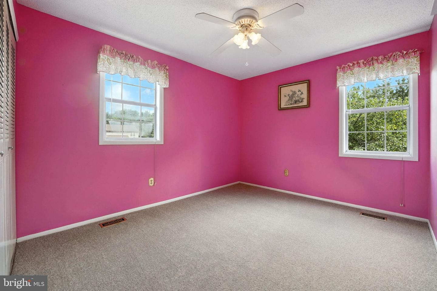 111 ELM TREE LN, STERLING, Virginia 20164, 4 Bedrooms Bedrooms, ,2 BathroomsBathrooms,Residential,For sale,111 ELM TREE LN,VALO2098728 MLS # VALO2098728