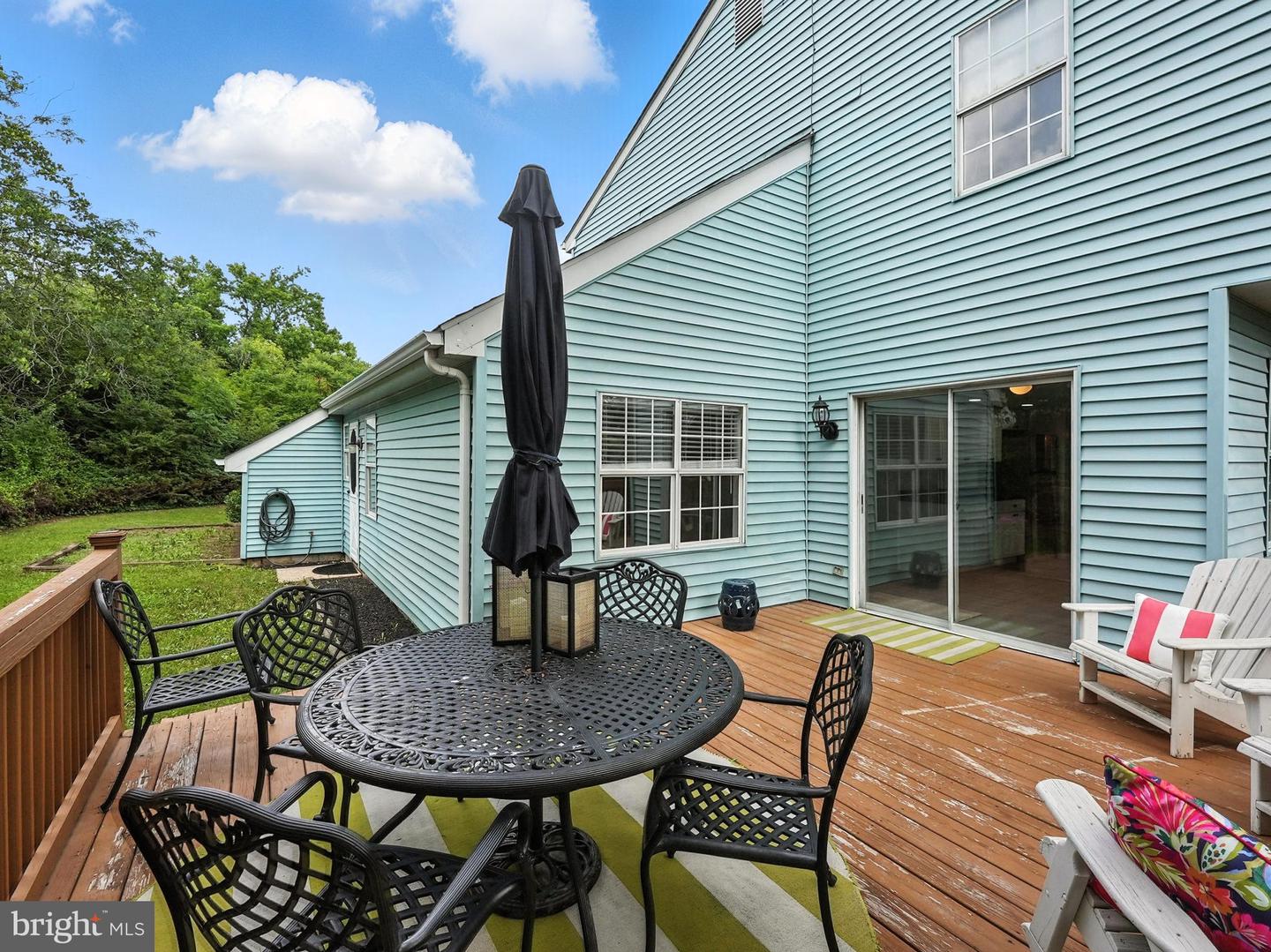 111 ELM TREE LN, STERLING, Virginia 20164, 4 Bedrooms Bedrooms, ,2 BathroomsBathrooms,Residential,For sale,111 ELM TREE LN,VALO2098728 MLS # VALO2098728