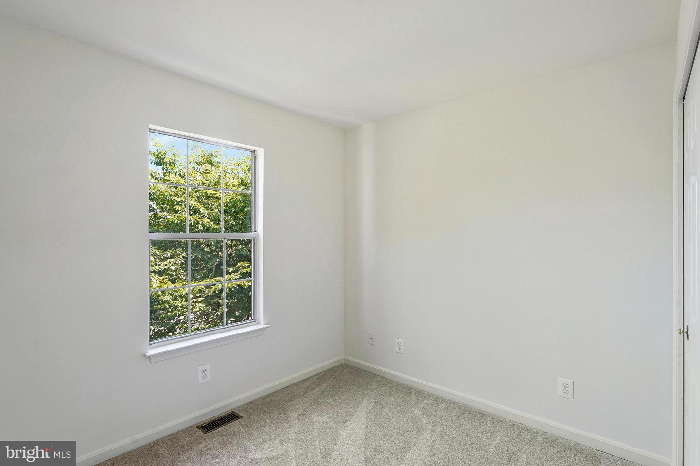 1019 LEXUS WAY, HERNDON, Virginia 20170, 4 Bedrooms Bedrooms, ,3 BathroomsBathrooms,Residential,For sale,1019 LEXUS WAY,VAFX2245568 MLS # VAFX2245568