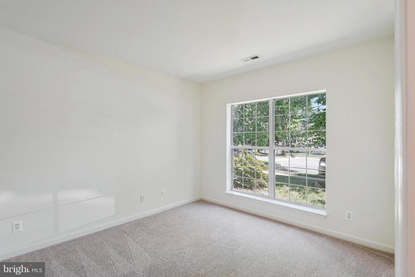 1019 LEXUS WAY, HERNDON, Virginia 20170, 4 Bedrooms Bedrooms, ,3 BathroomsBathrooms,Residential,For sale,1019 LEXUS WAY,VAFX2245568 MLS # VAFX2245568