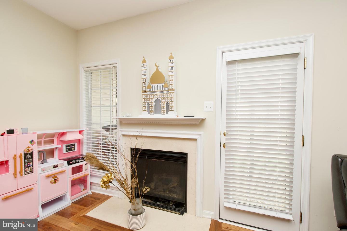 22047 AVONWORTH SQ, BROADLANDS, Virginia 20148, 3 Bedrooms Bedrooms, ,3 BathroomsBathrooms,Residential,For sale,22047 AVONWORTH SQ,VALO2098788 MLS # VALO2098788
