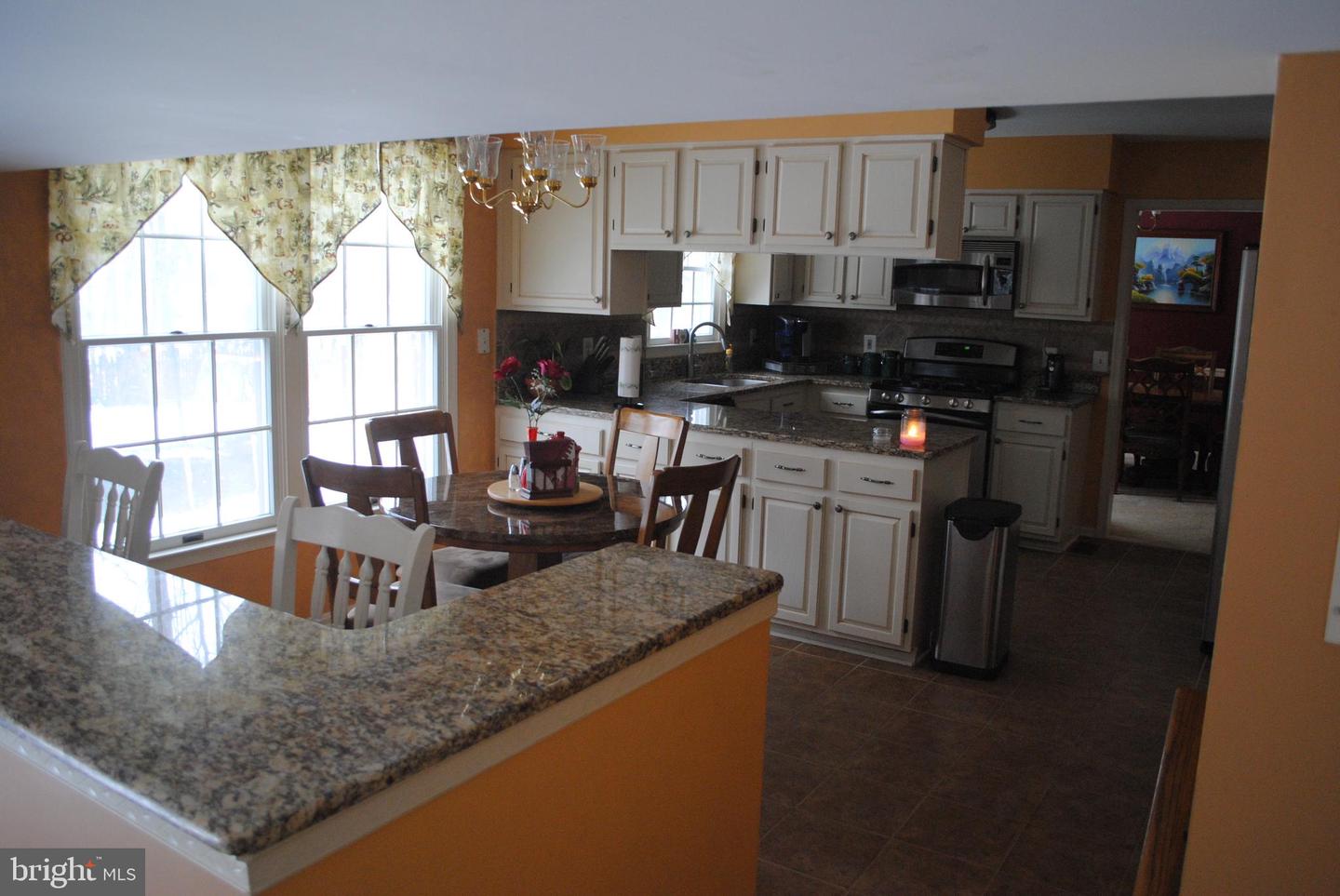 14591 ESTATE DR, WOODBRIDGE, Virginia 22193, 5 Bedrooms Bedrooms, ,3 BathroomsBathrooms,Residential,For sale,14591 ESTATE DR,VAPW2097380 MLS # VAPW2097380