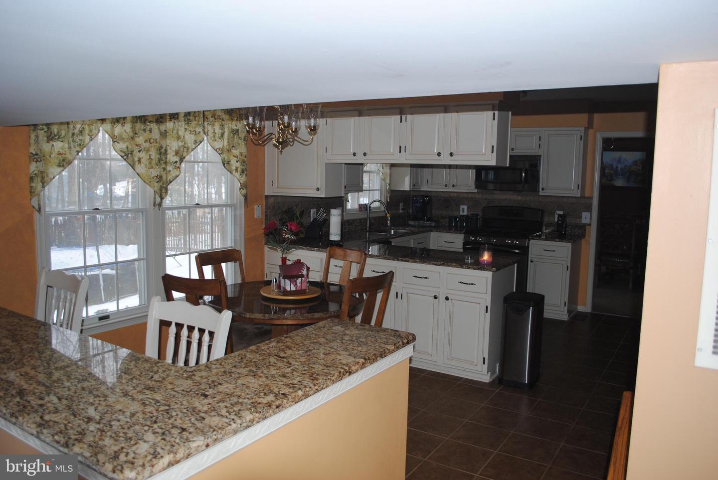 14591 ESTATE DR, WOODBRIDGE, Virginia 22193, 5 Bedrooms Bedrooms, ,3 BathroomsBathrooms,Residential,For sale,14591 ESTATE DR,VAPW2097380 MLS # VAPW2097380