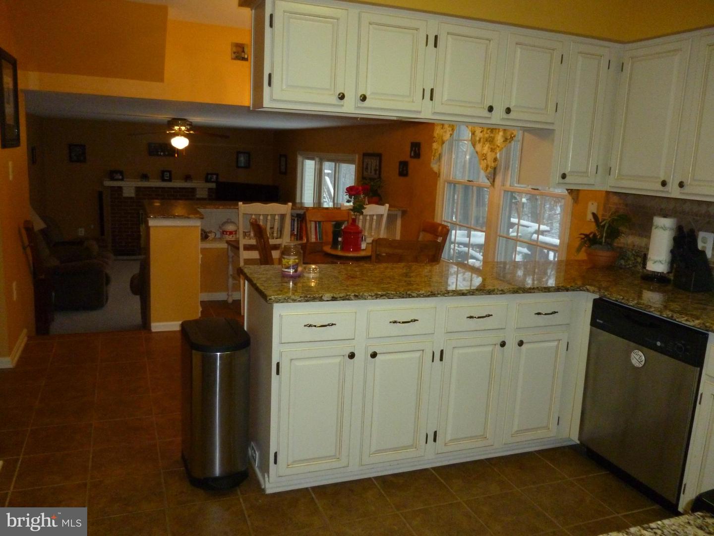 14591 ESTATE DR, WOODBRIDGE, Virginia 22193, 5 Bedrooms Bedrooms, ,3 BathroomsBathrooms,Residential,For sale,14591 ESTATE DR,VAPW2097380 MLS # VAPW2097380