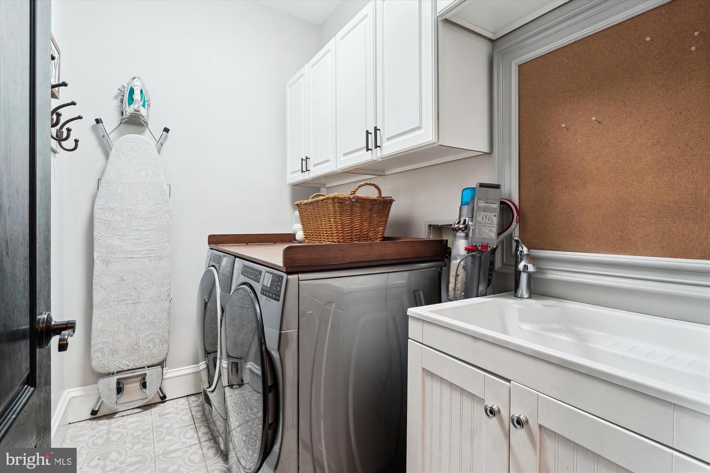 20481 TAPPAHANNOCK PL, STERLING, Virginia 20165, 4 Bedrooms Bedrooms, ,3 BathroomsBathrooms,Residential,For sale,20481 TAPPAHANNOCK PL,VALO2099986 MLS # VALO2099986