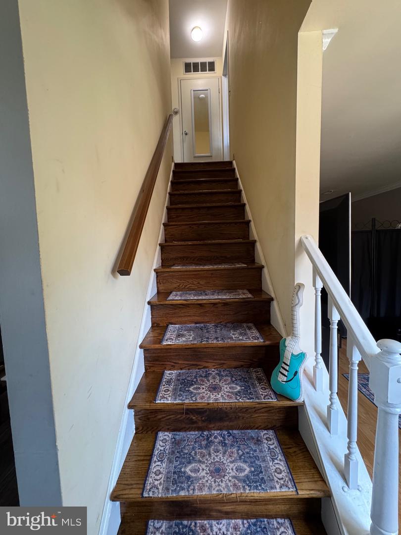9579 HAGEL CIR #16/E, LORTON, Virginia 22079, 2 Bedrooms Bedrooms, ,1 BathroomBathrooms,Residential,For sale,9579 HAGEL CIR #16/E,VAFX2249982 MLS # VAFX2249982