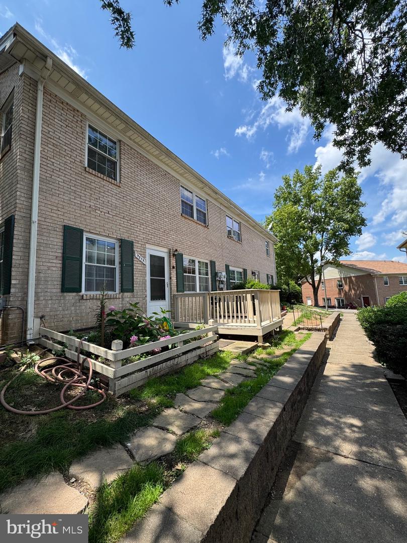 9579 HAGEL CIR #16/E, LORTON, Virginia 22079, 2 Bedrooms Bedrooms, ,1 BathroomBathrooms,Residential,For sale,9579 HAGEL CIR #16/E,VAFX2249982 MLS # VAFX2249982