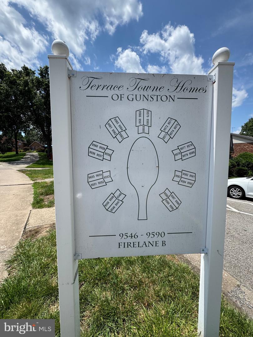 9579 HAGEL CIR #16/E, LORTON, Virginia 22079, 2 Bedrooms Bedrooms, ,1 BathroomBathrooms,Residential,For sale,9579 HAGEL CIR #16/E,VAFX2249982 MLS # VAFX2249982