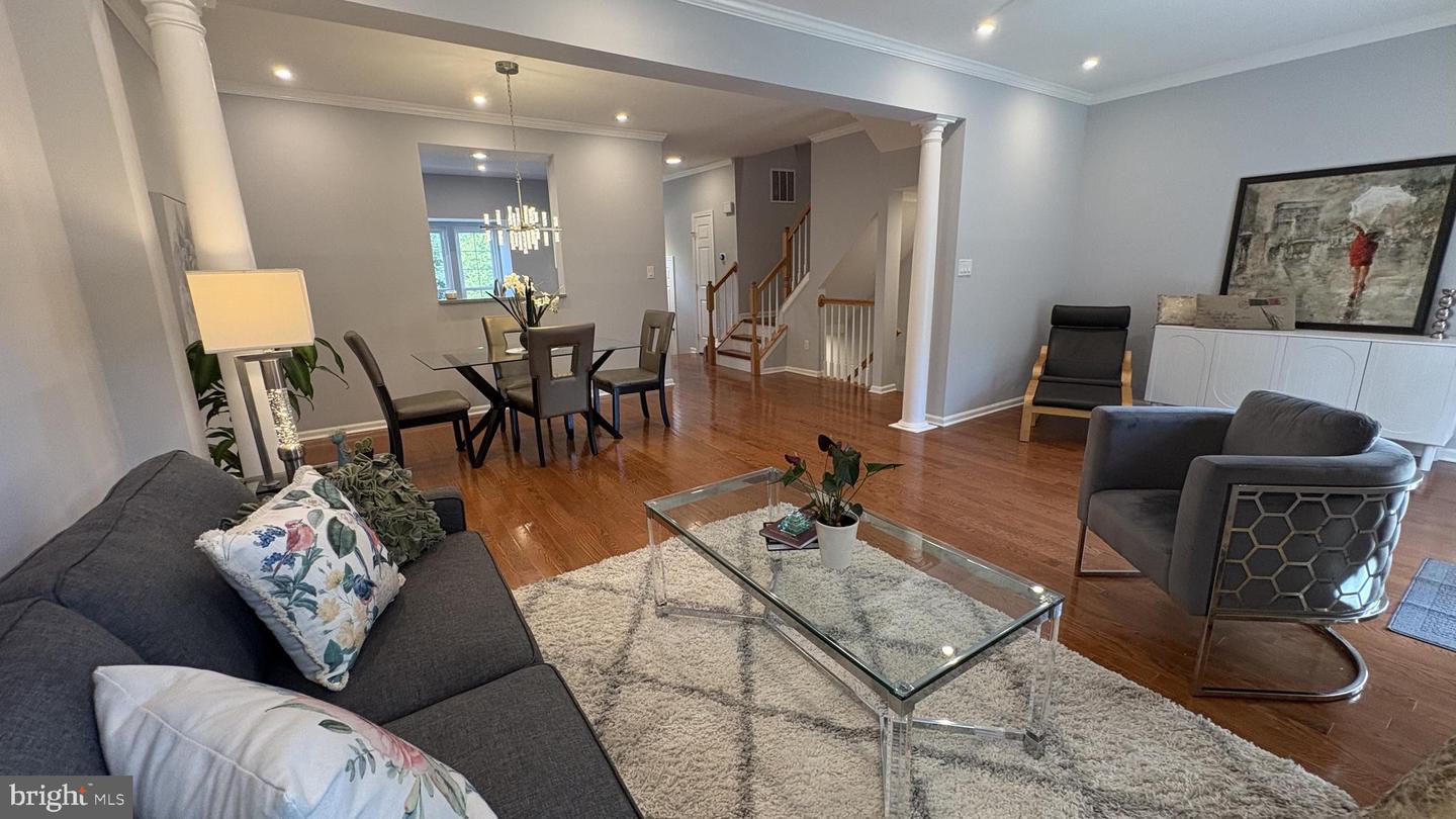 20353 BRIARCLIFF TER, STERLING, Virginia 20165, 3 Bedrooms Bedrooms, ,2 BathroomsBathrooms,Residential,For sale,20353 BRIARCLIFF TER,VALO2100362 MLS # VALO2100362