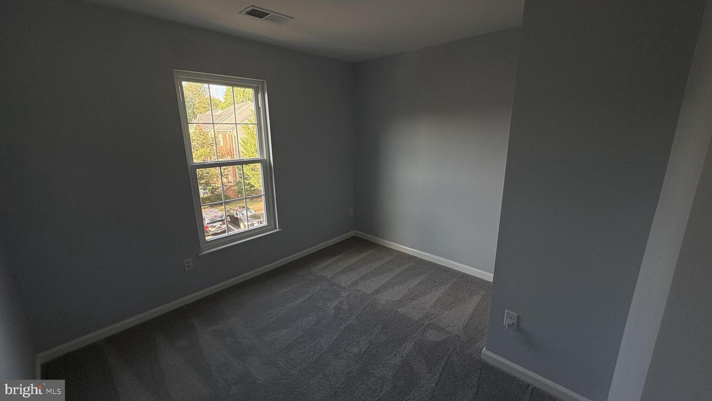 20353 BRIARCLIFF TER, STERLING, Virginia 20165, 3 Bedrooms Bedrooms, ,2 BathroomsBathrooms,Residential,For sale,20353 BRIARCLIFF TER,VALO2100362 MLS # VALO2100362