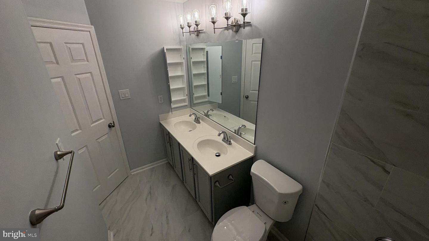 20353 BRIARCLIFF TER, STERLING, Virginia 20165, 3 Bedrooms Bedrooms, ,2 BathroomsBathrooms,Residential,For sale,20353 BRIARCLIFF TER,VALO2100362 MLS # VALO2100362