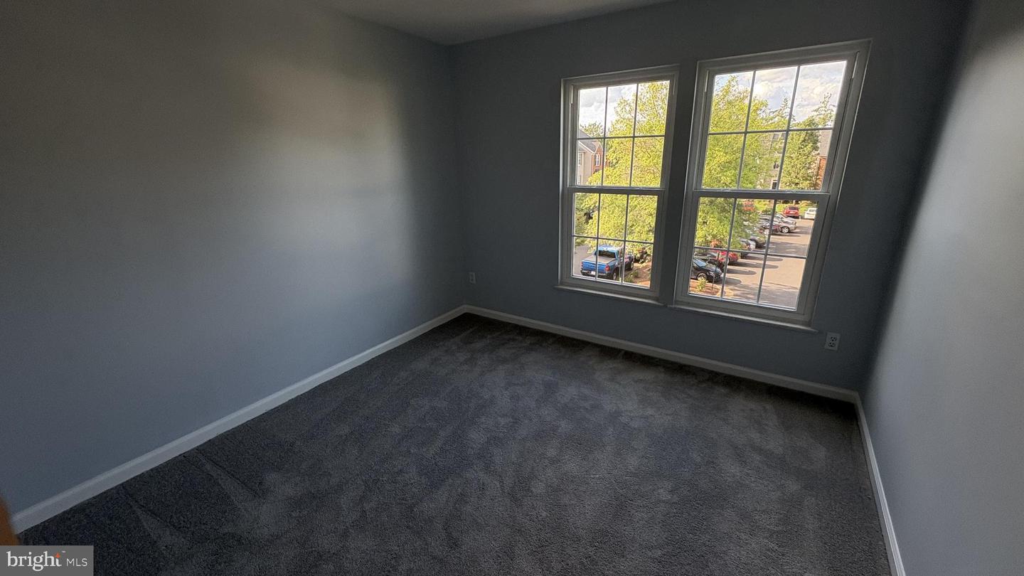 20353 BRIARCLIFF TER, STERLING, Virginia 20165, 3 Bedrooms Bedrooms, ,2 BathroomsBathrooms,Residential,For sale,20353 BRIARCLIFF TER,VALO2100362 MLS # VALO2100362
