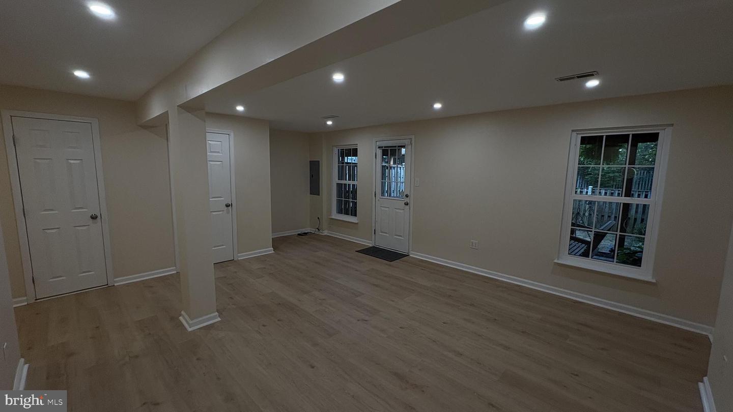 20353 BRIARCLIFF TER, STERLING, Virginia 20165, 3 Bedrooms Bedrooms, ,2 BathroomsBathrooms,Residential,For sale,20353 BRIARCLIFF TER,VALO2100362 MLS # VALO2100362