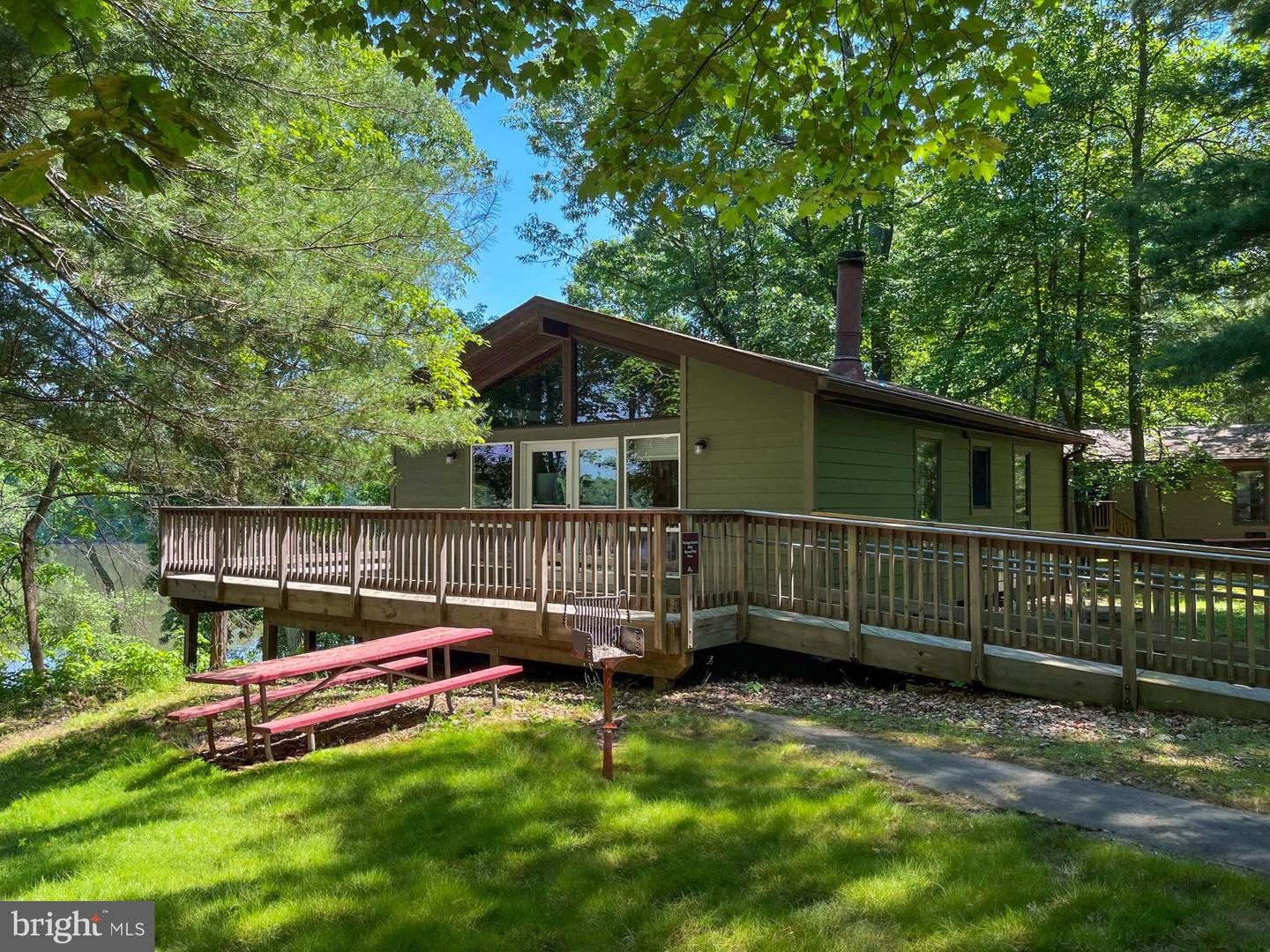 20353 BRIARCLIFF TER, STERLING, Virginia 20165, 3 Bedrooms Bedrooms, ,2 BathroomsBathrooms,Residential,For sale,20353 BRIARCLIFF TER,VALO2100362 MLS # VALO2100362