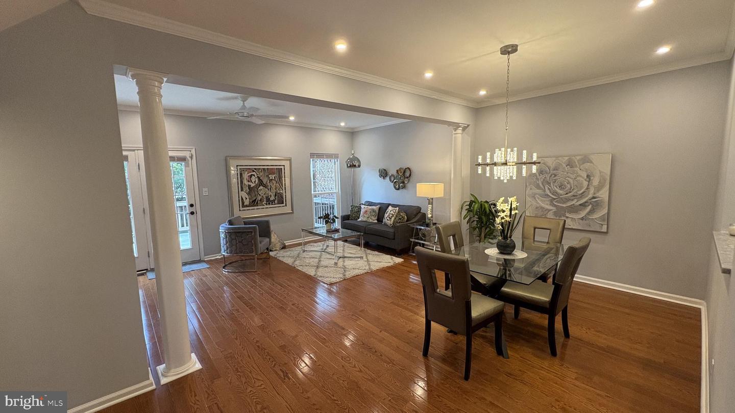 20353 BRIARCLIFF TER, STERLING, Virginia 20165, 3 Bedrooms Bedrooms, ,2 BathroomsBathrooms,Residential,For sale,20353 BRIARCLIFF TER,VALO2100362 MLS # VALO2100362