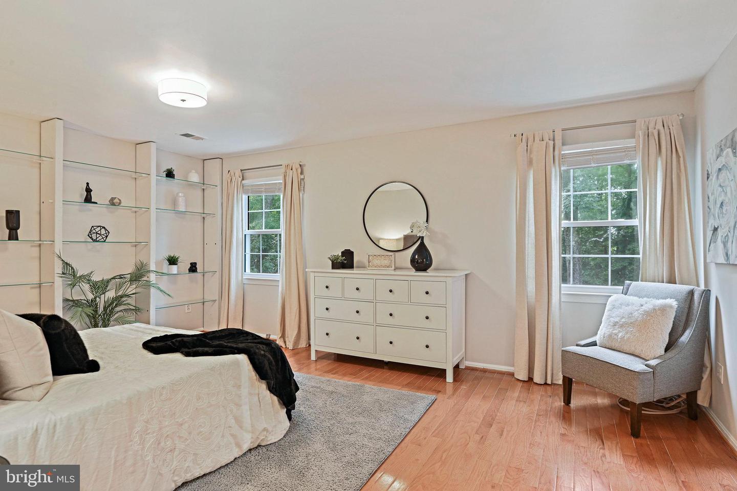 1819 HORSEBACK TRL, VIENNA, Virginia 22182, 5 Bedrooms Bedrooms, ,3 BathroomsBathrooms,Residential,For sale,1819 HORSEBACK TRL,VAFX2250402 MLS # VAFX2250402