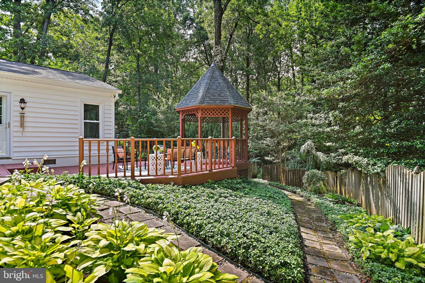 1819 HORSEBACK TRL, VIENNA, Virginia 22182, 5 Bedrooms Bedrooms, ,3 BathroomsBathrooms,Residential,For sale,1819 HORSEBACK TRL,VAFX2250402 MLS # VAFX2250402