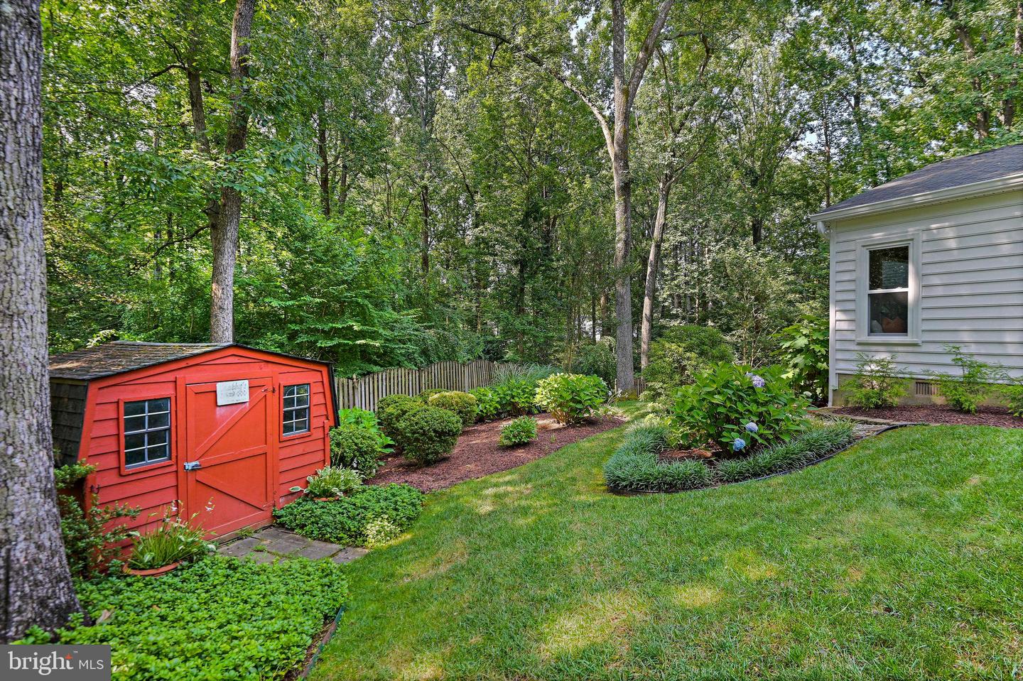 1819 HORSEBACK TRL, VIENNA, Virginia 22182, 5 Bedrooms Bedrooms, ,3 BathroomsBathrooms,Residential,For sale,1819 HORSEBACK TRL,VAFX2250402 MLS # VAFX2250402
