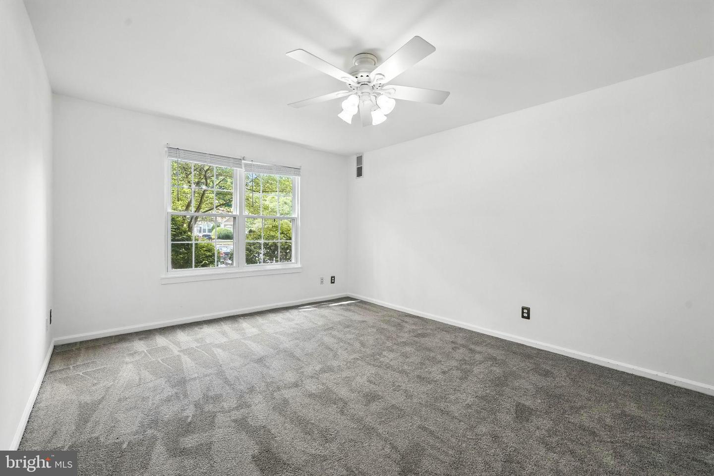 7501 ASHBY LN #1-D, ALEXANDRIA, Virginia 22315, 1 Bedroom Bedrooms, ,1 BathroomBathrooms,Residential,For sale,7501 ASHBY LN #1-D,VAFX2250502 MLS # VAFX2250502