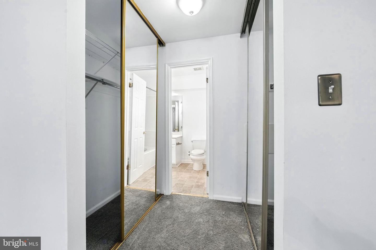 7501 ASHBY LN #1-D, ALEXANDRIA, Virginia 22315, 1 Bedroom Bedrooms, ,1 BathroomBathrooms,Residential,For sale,7501 ASHBY LN #1-D,VAFX2250502 MLS # VAFX2250502