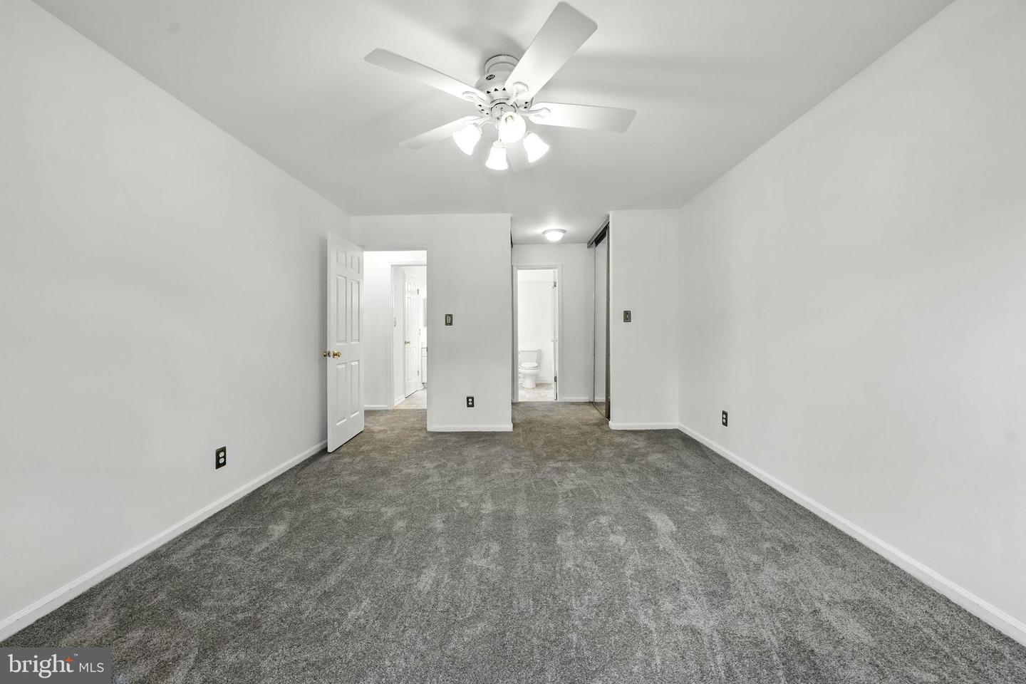 7501 ASHBY LN #1-D, ALEXANDRIA, Virginia 22315, 1 Bedroom Bedrooms, ,1 BathroomBathrooms,Residential,For sale,7501 ASHBY LN #1-D,VAFX2250502 MLS # VAFX2250502
